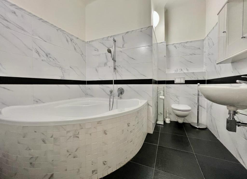 Apartment Terrace Centre Wenceslas Square Prag