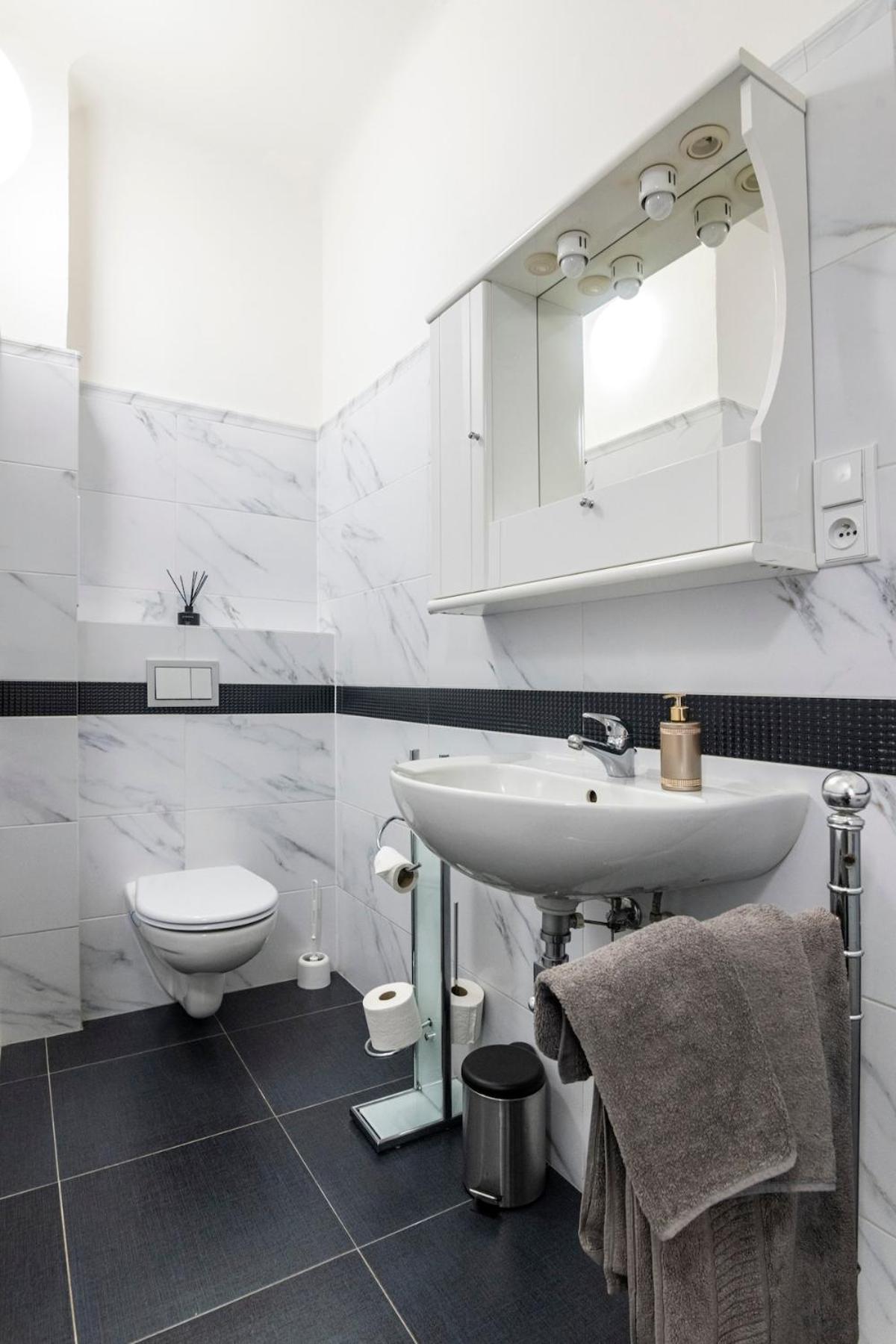 Terrace Centre Wenceslas Square Apartment
